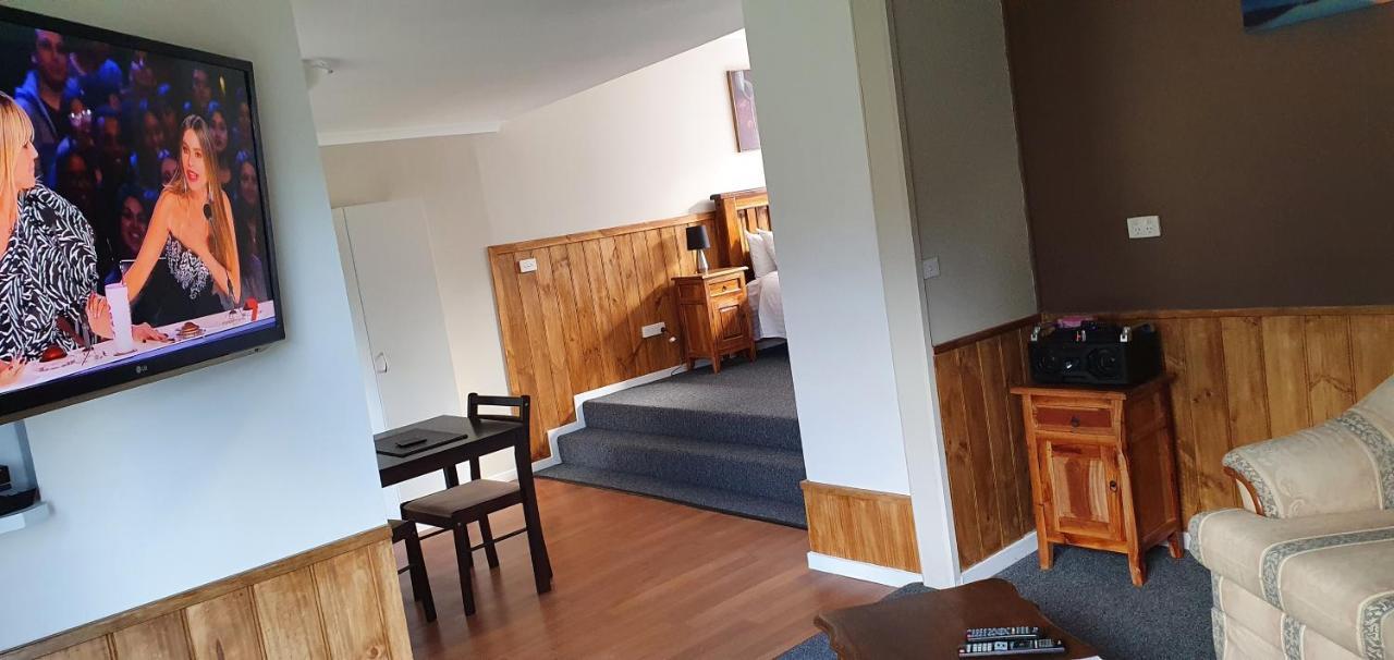 לינה וארוחת בוקר Moina Cradle Alpine Retreat מראה חיצוני תמונה