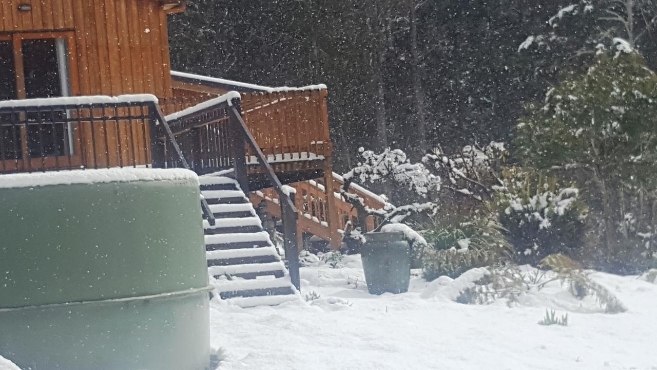 לינה וארוחת בוקר Moina Cradle Alpine Retreat מראה חיצוני תמונה